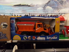 Bruder truck
*German toys new in packaging
$32.00