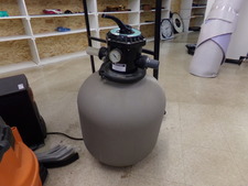 SWIMMING POOL PUMP, has waste valve on top.  Find with tools
$112.50