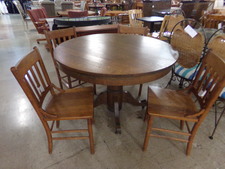 Antique rustic oak table with 4 chairs
$221.30