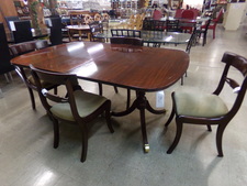 Table with 4 chairs
$118.80