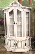 White china cabinet
$475.00