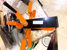 INDUSTRIAL HOSE/WIRE REEL.  This is a steel wall mount reel.  Large enough for large extention cords or hose.  On shelf of riser in tools
$35.00