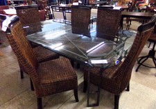 Dark wicker chairs and glass-top table *7pc set
$421.90